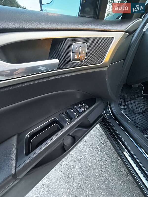 Седан Ford Fusion 2014 в Городке