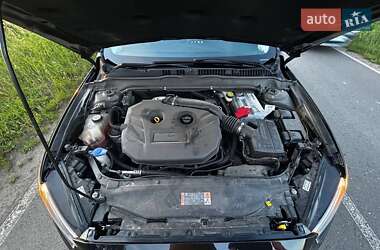 Седан Ford Fusion 2014 в 
