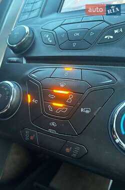 Седан Ford Fusion 2014 в 