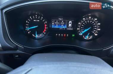 Седан Ford Fusion 2014 в 