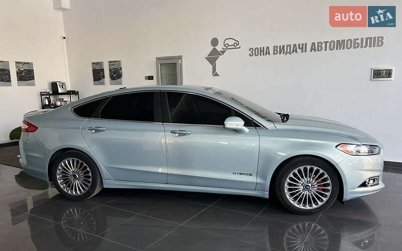 Седан Ford Fusion 2013 в Шептицькому