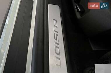 Седан Ford Fusion 2013 в 