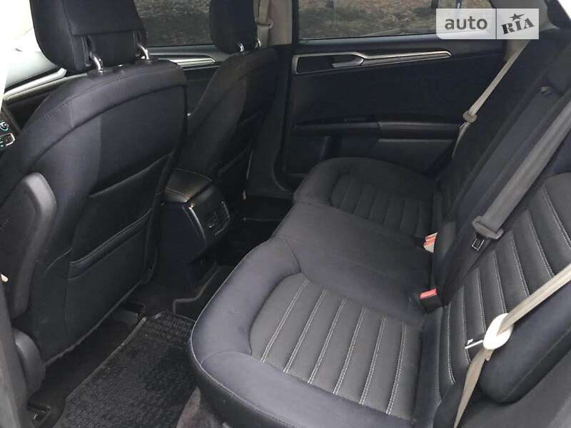Седан Ford Fusion 2016 в Кривому Розі