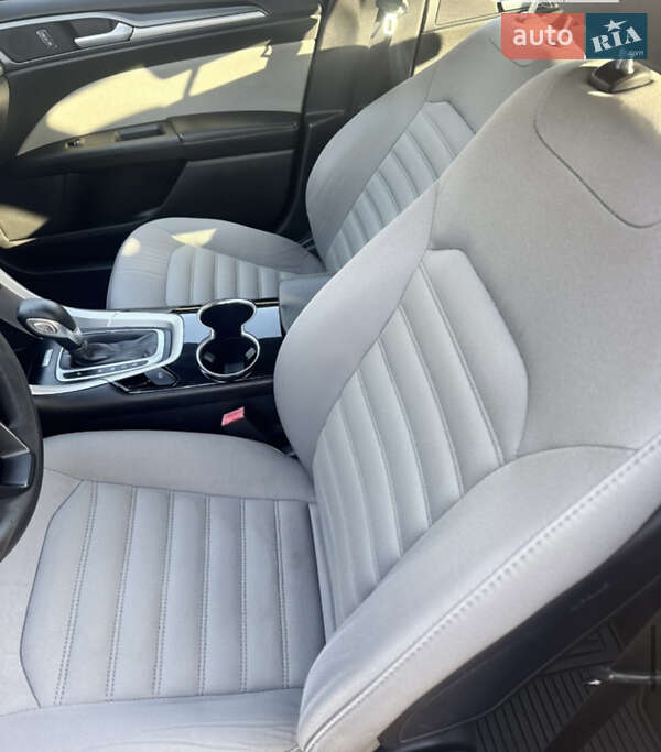 Седан Ford Fusion 2013 в Черкассах