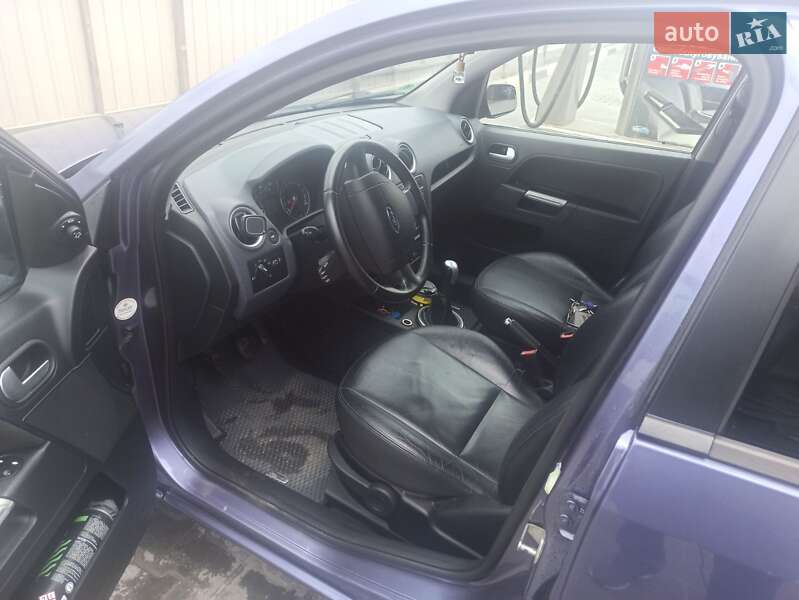 Хетчбек Ford Fusion 2005 в Тернополі