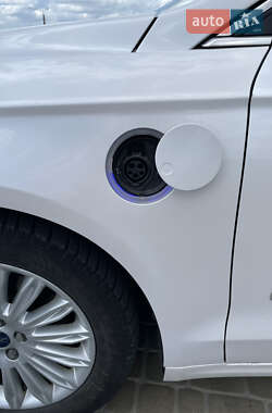 Седан Ford Fusion 2014 в Харкові