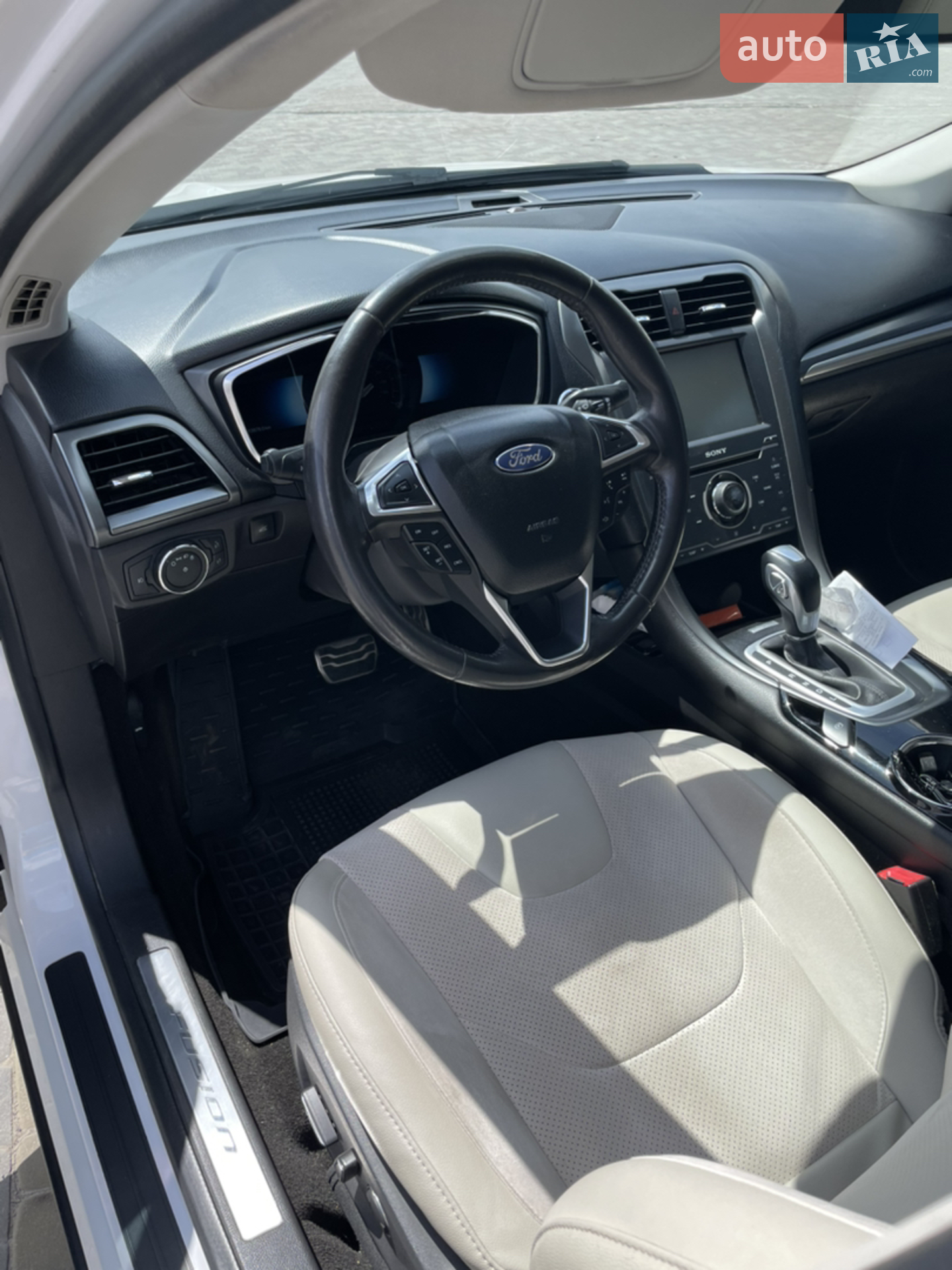 2014 Ford Fusion - мініатюра 20