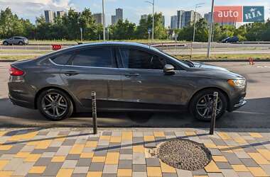 Седан Ford Fusion 2017 в 