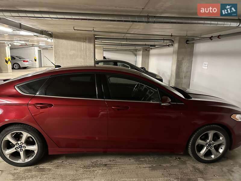Седан Ford Fusion 2014 в Одесі