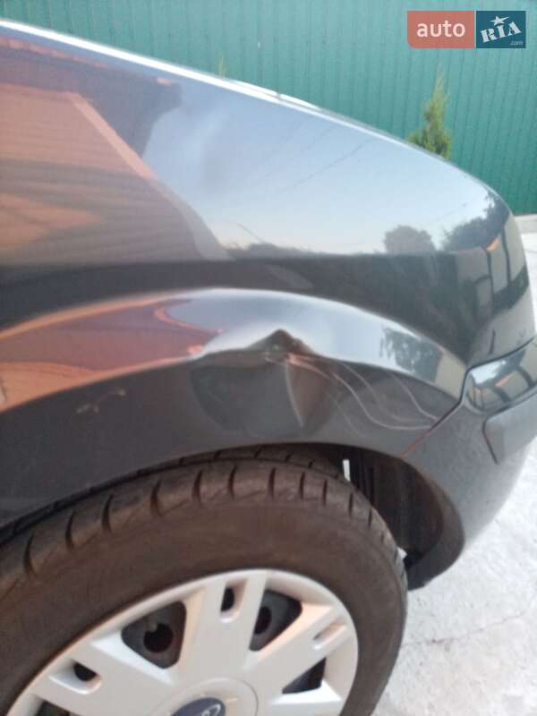 Хэтчбек Ford Fusion 2006 в Нетешине фото 16 Хэтчбек Ford Fusion 2006 в Нетешине