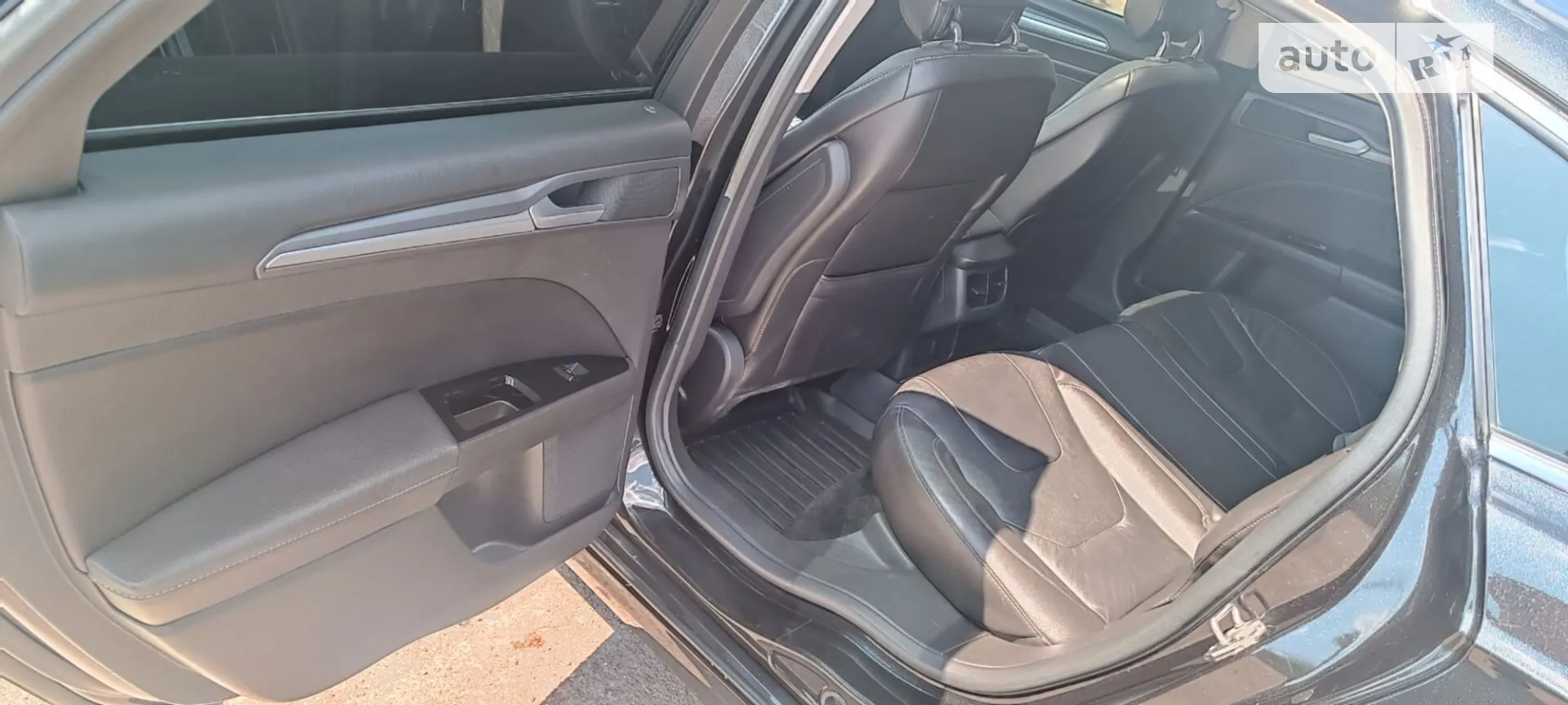 2013 Ford Fusion - мініатюра 11