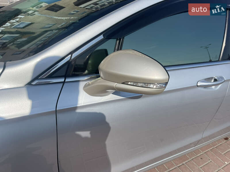 Седан Ford Fusion 2019 в Києві