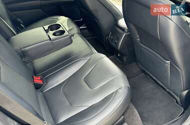 Седан Ford Fusion 2019 в 