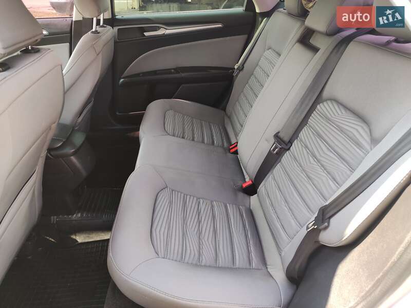 Седан Ford Fusion 2015 в Полтаве