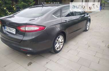 Седан Ford Fusion 2016 в Ужгороде