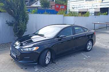 Седан Ford Fusion 2015 в Черновцах