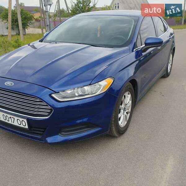 Седан Ford Fusion 2015 в Бородянке