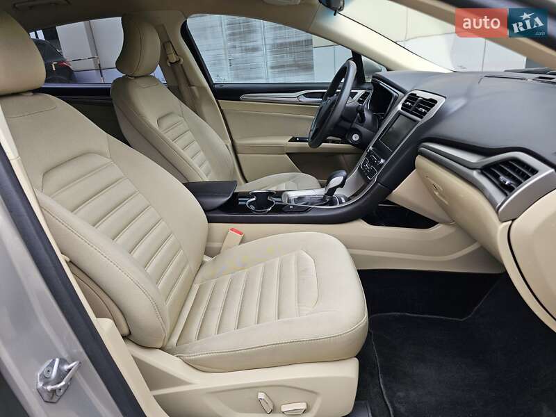 Седан Ford Fusion 2015 в Одессе