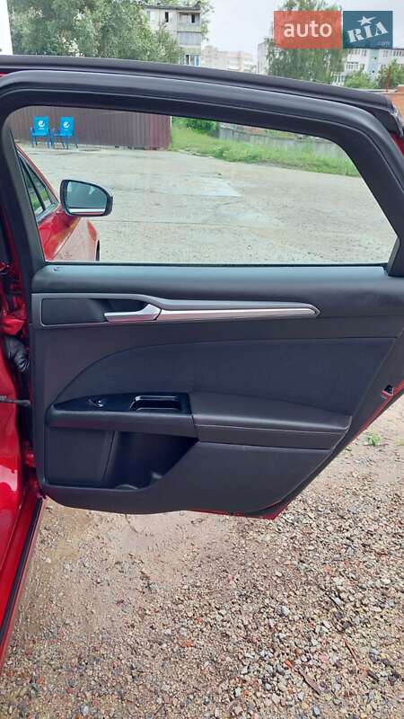 Седан Ford Fusion 2012 в Сумах