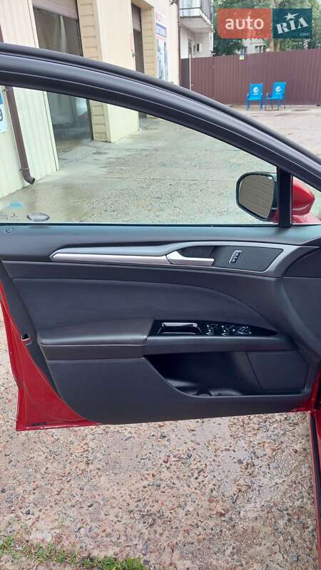 Седан Ford Fusion 2012 в Сумах