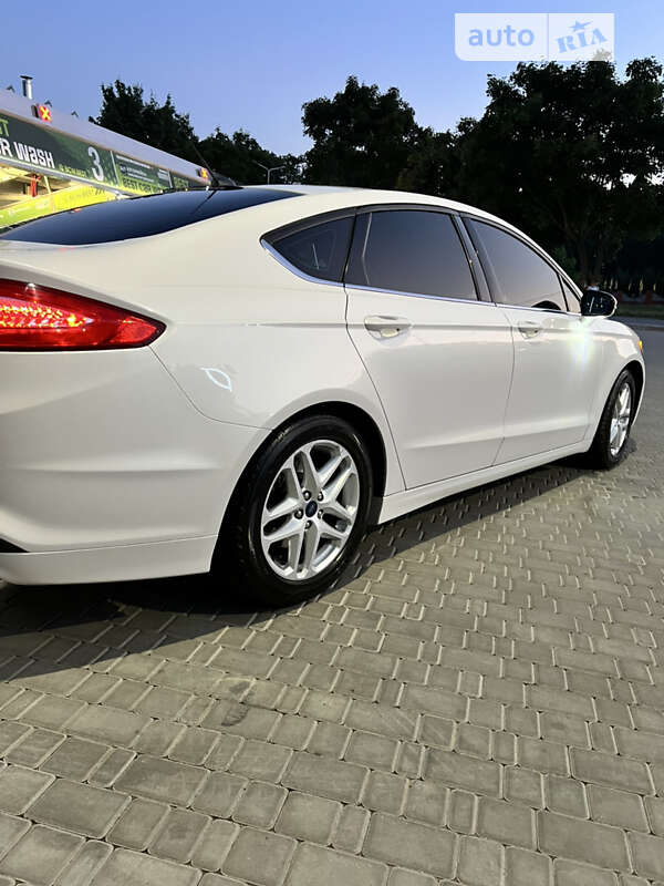 Седан Ford Fusion 2013 в Кропивницькому