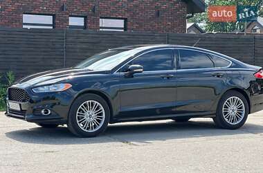 Седан Ford Fusion 2015 в 