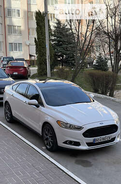 Седан Ford Fusion 2015 в Тернополі