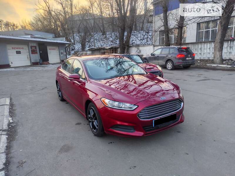 Седан Ford Fusion 2015 в Киеве