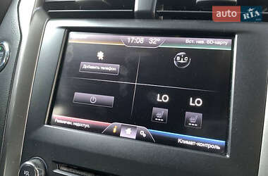 Седан Ford Fusion 2019 в 