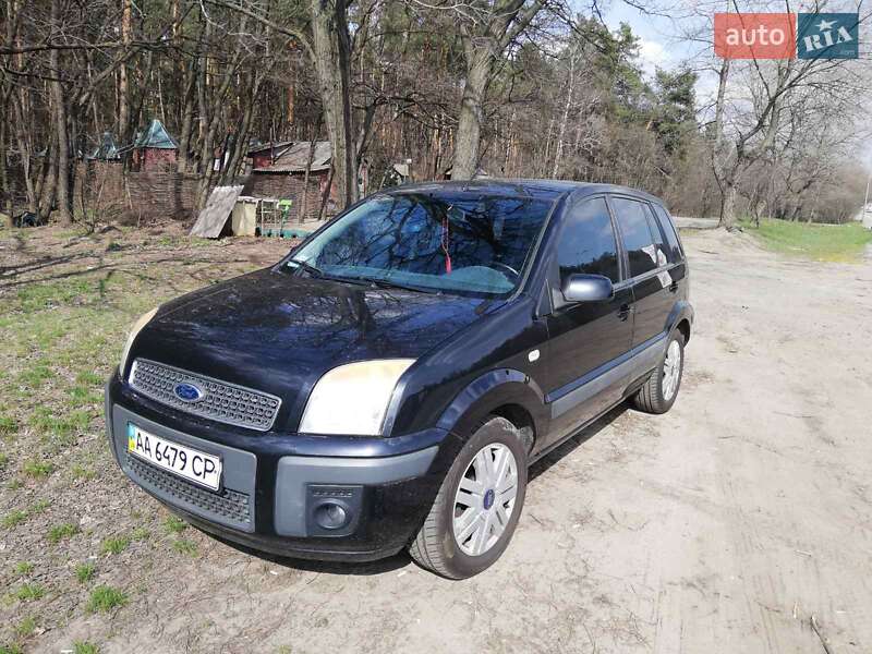 Хэтчбек Ford Fusion 2007 в 