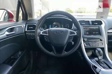 Седан Ford Fusion 2015 в Києві