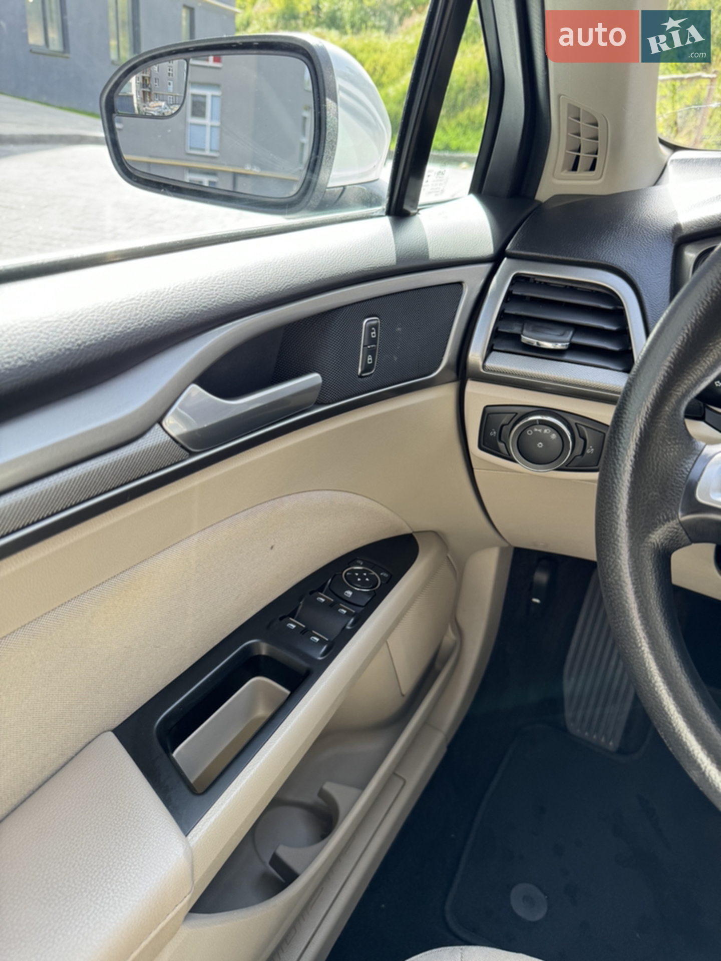 2016 Ford Fusion - мініатюра 26
