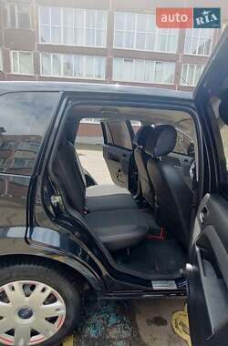 Хэтчбек Ford Fusion 2009 в 
