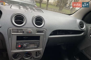 Хэтчбек Ford Fusion 2008 в Ивано-Франковске