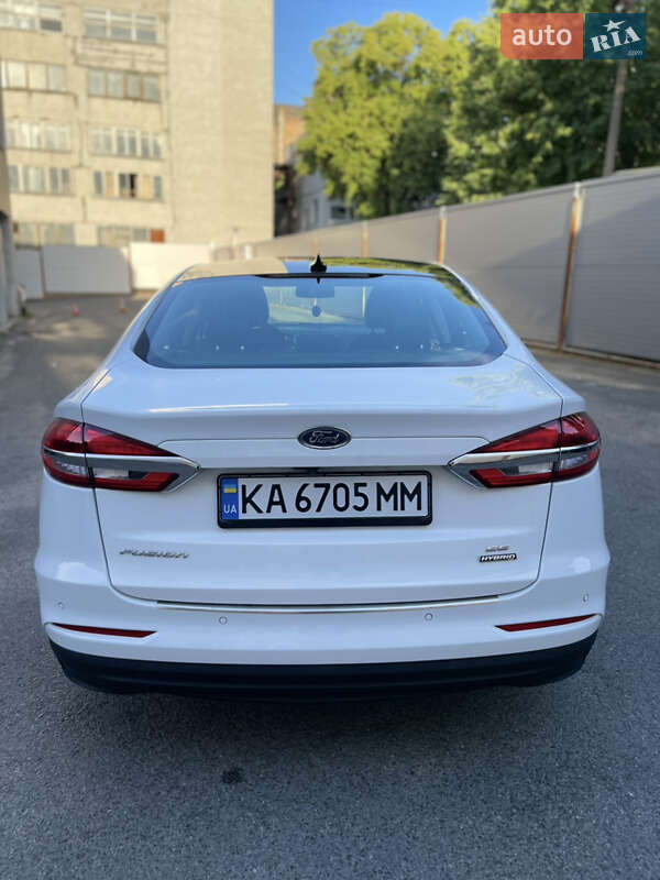 Седан Ford Fusion 2019 в Киеве фото 6 Седан Ford Fusion 2019 в Киеве