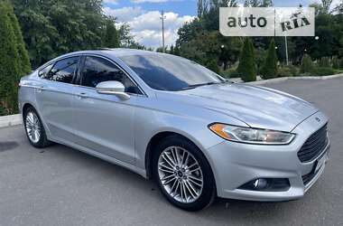 Седан Ford Fusion 2015 в Покровске