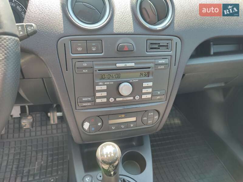 Хэтчбек Ford Fusion 2008 в Виннице