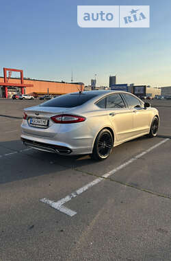 Седан Ford Fusion 2013 в Києві