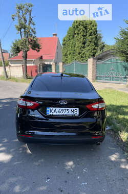 Седан Ford Fusion 2015 в Києві