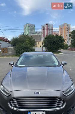 Седан Ford Fusion 2014 в 