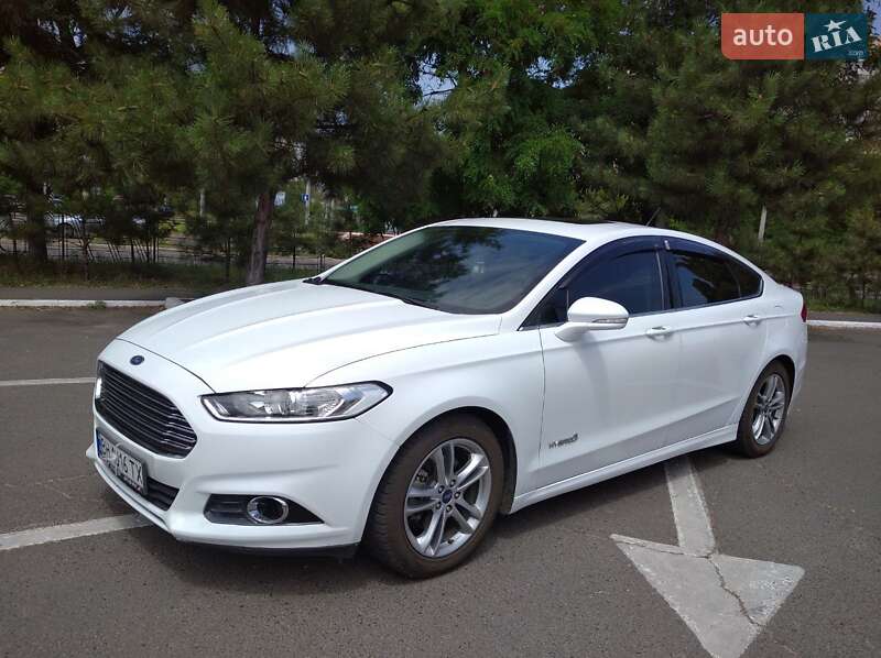 Седан Ford Fusion 2014 в Одесі