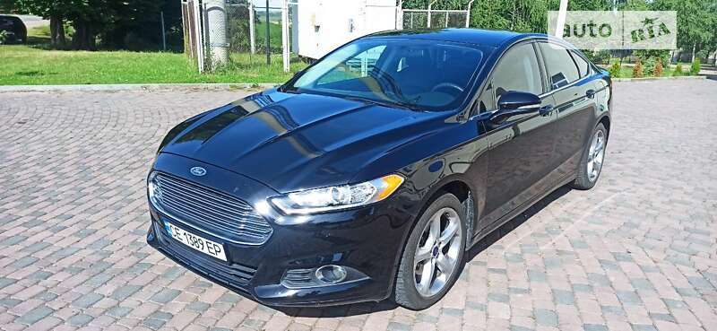 Седан Ford Fusion 2015 в Чернівцях