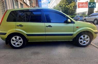 Хэтчбек Ford Fusion 2006 в Харькове