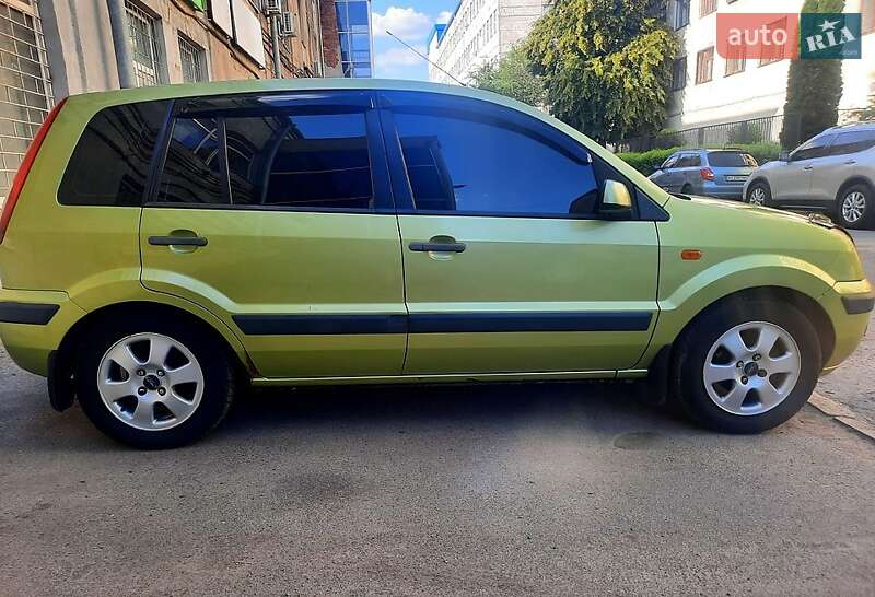 Хэтчбек Ford Fusion 2006 в Харькове