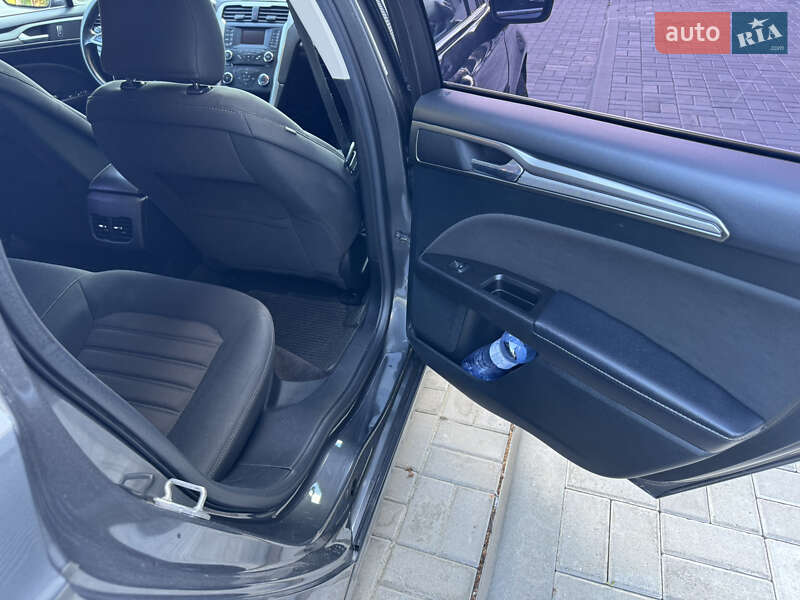 Седан Ford Fusion 2016 в Черкассах