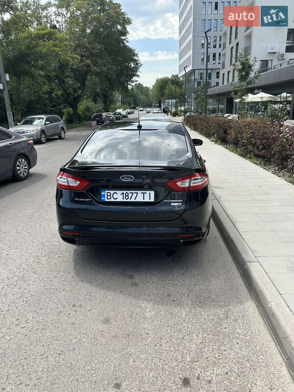 Седан Ford Fusion 2015 в Львове