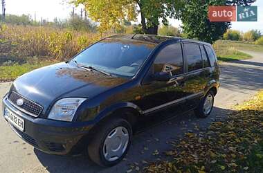 Хетчбек Ford Fusion 2002 в 