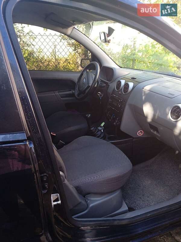 Хетчбек Ford Fusion 2002 в Горохові