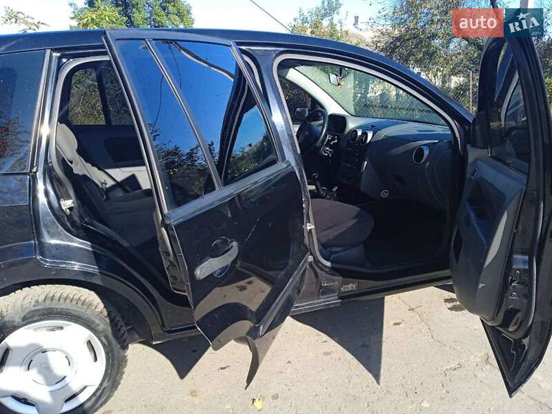 Хетчбек Ford Fusion 2002 в Горохові