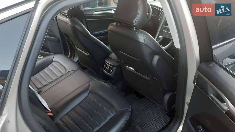 Седан Ford Fusion 2014 в Виннице